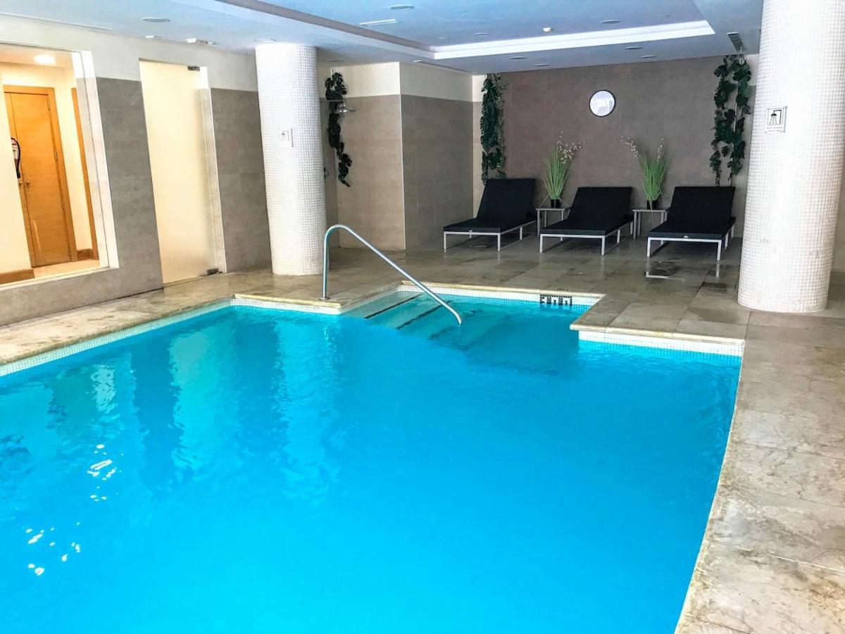 Spacious With 3 Pools & Gym Appartement *